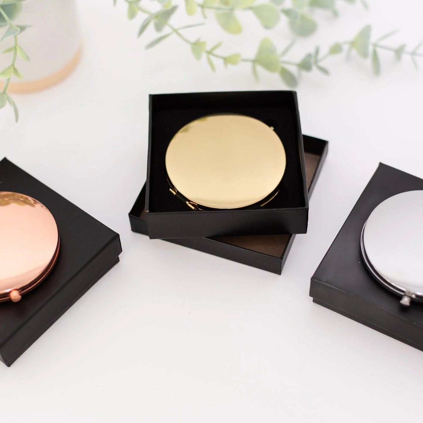 Elegant Compact Mirror